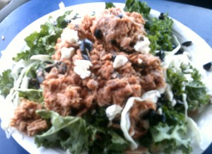 Tuna Salad on lettuce and Kale with Feta and Black Olives